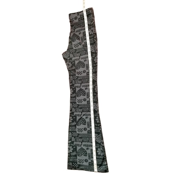 Zoe + Liv Pants Sz M Cotton Spandex Words Hearts Believe in Yourself Be Kind - Picture 5 of 7